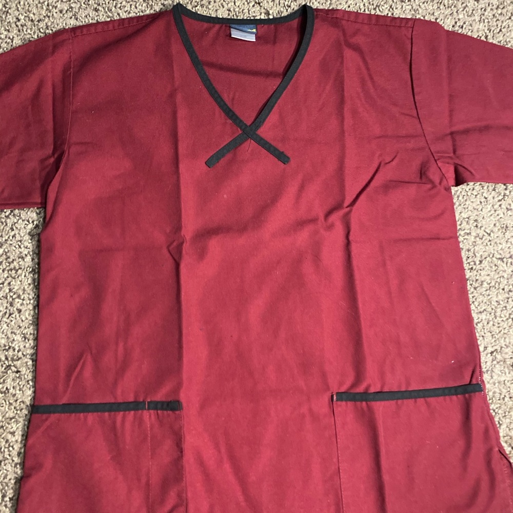 Maroon scrubs set xs/xsp